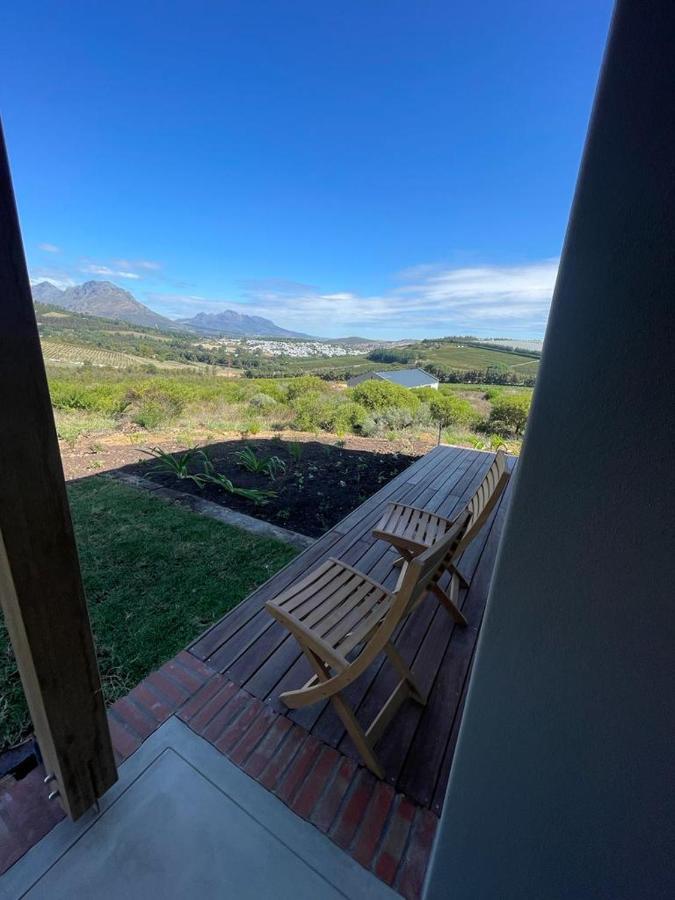 Windon Vineyard Farmhouse Stellenbosch Exterior photo